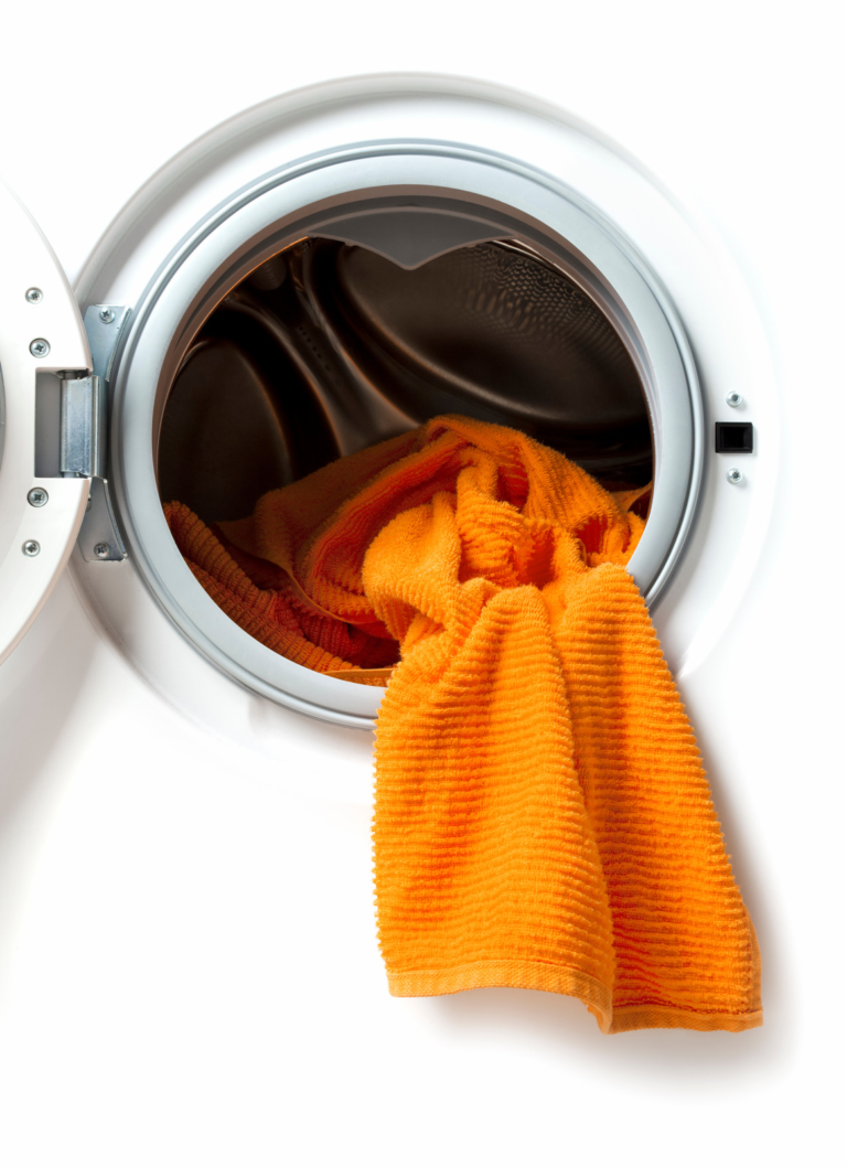 Máquinas de lavar precisam de cuidados para durarem mais!