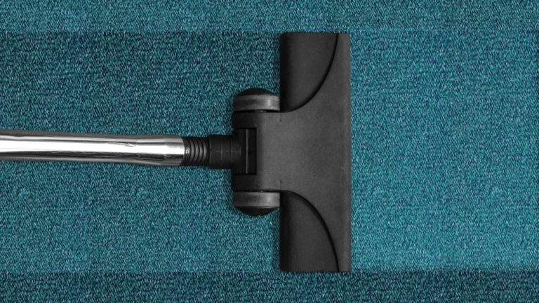 Higienização: por que lavar meu carpete com profissionais?